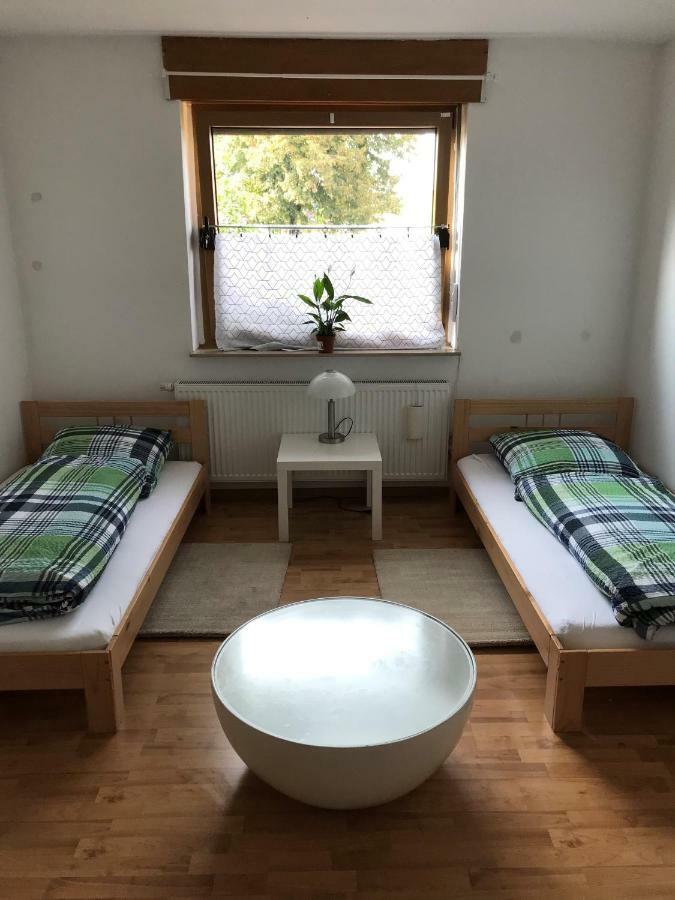 Palms Zimmer Frechen Eksteriør billede